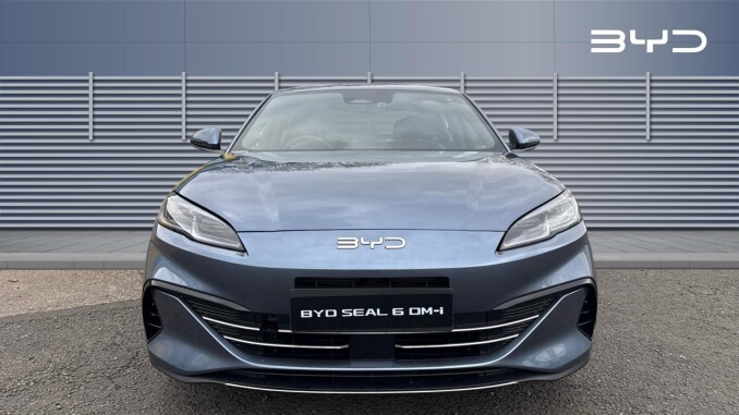 BYD Seal 6 1.5 DM-i Boost 4dr e-CVT Saloon - Image 3